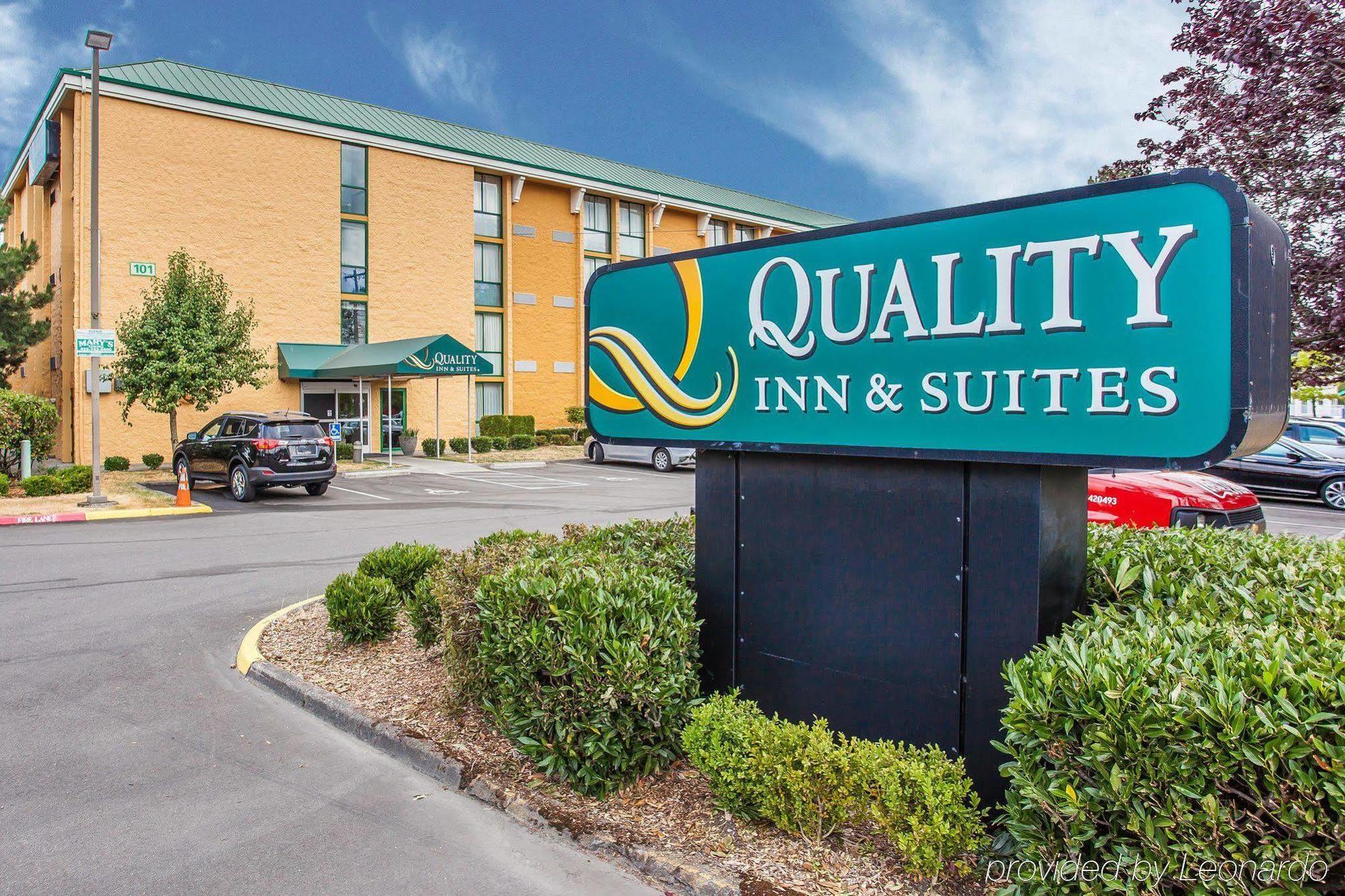 Quality Inn & Suites ايفرت المظهر الخارجي الصورة